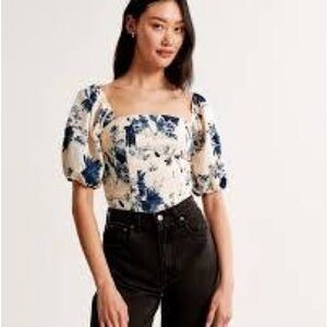 Abercrombie & Fitch Blue and Cream Puff Sleeve Blouse